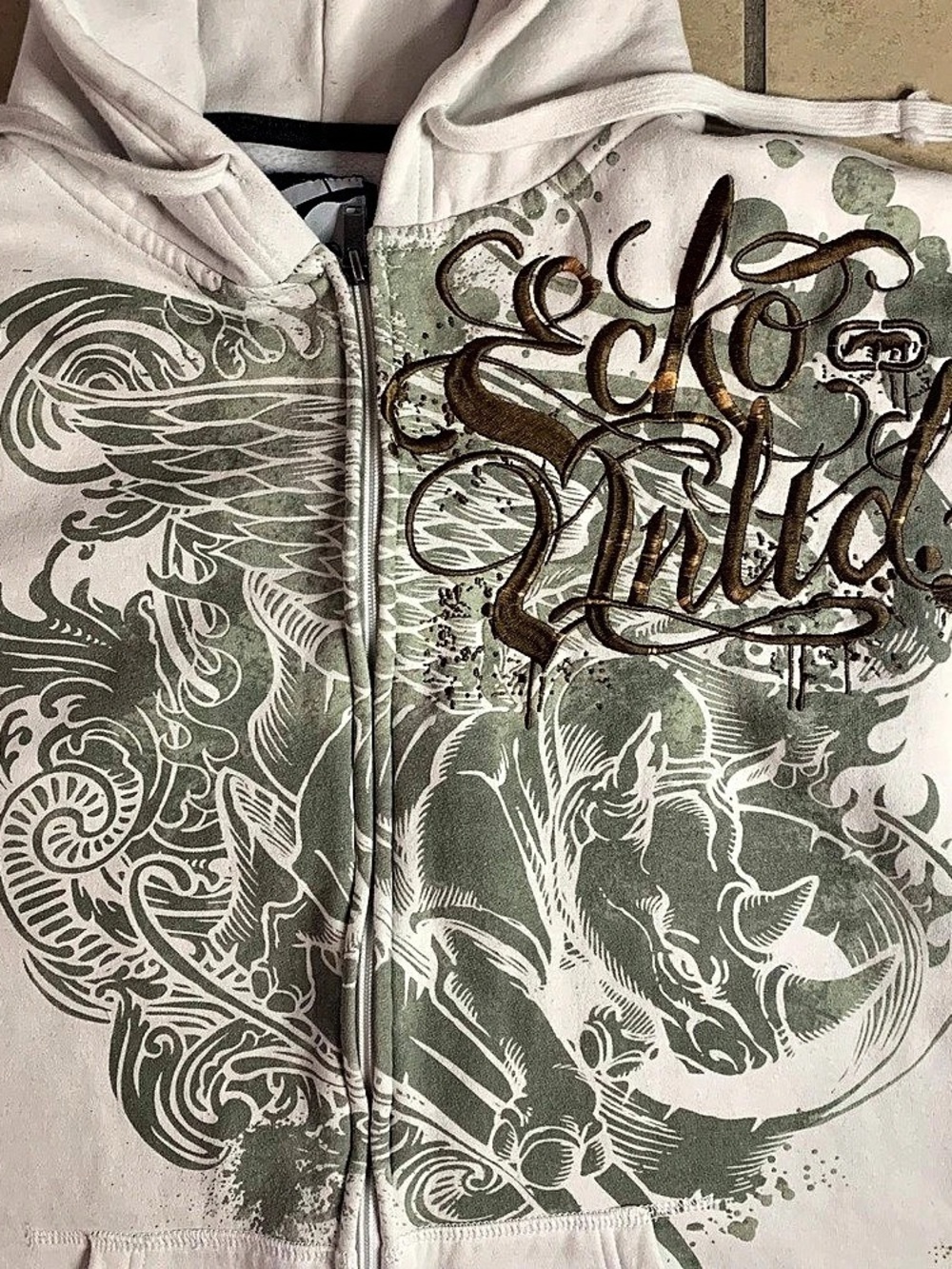 ECKO UNLTD. Rage & Revenge. Graphic Zip Hoodie XL White